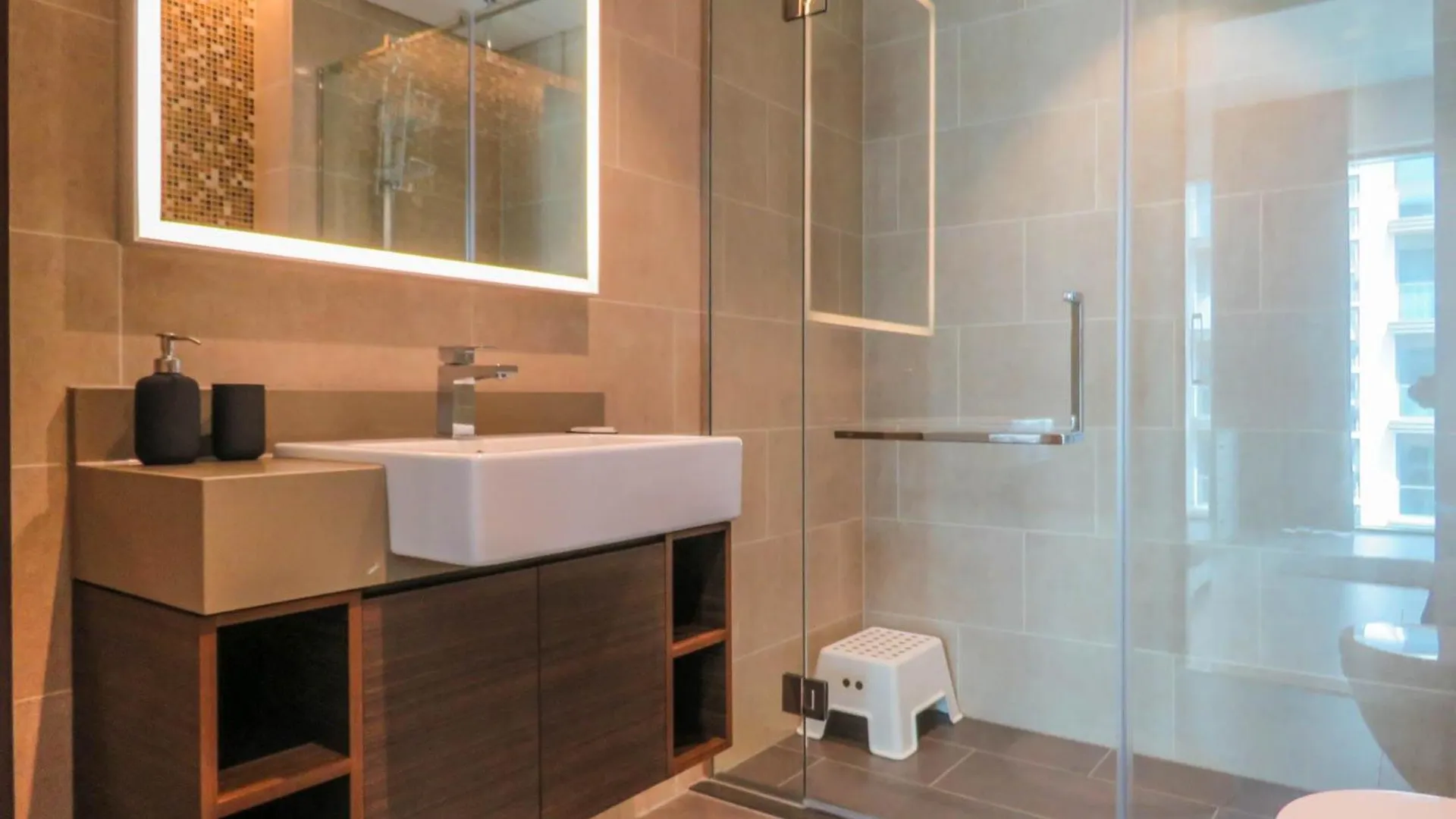 Oyo 755 Home Sobha Greens Dubai Apartment